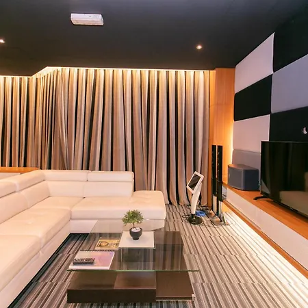 Tanjung Bungah 5Br 18 Bungalow Ktv